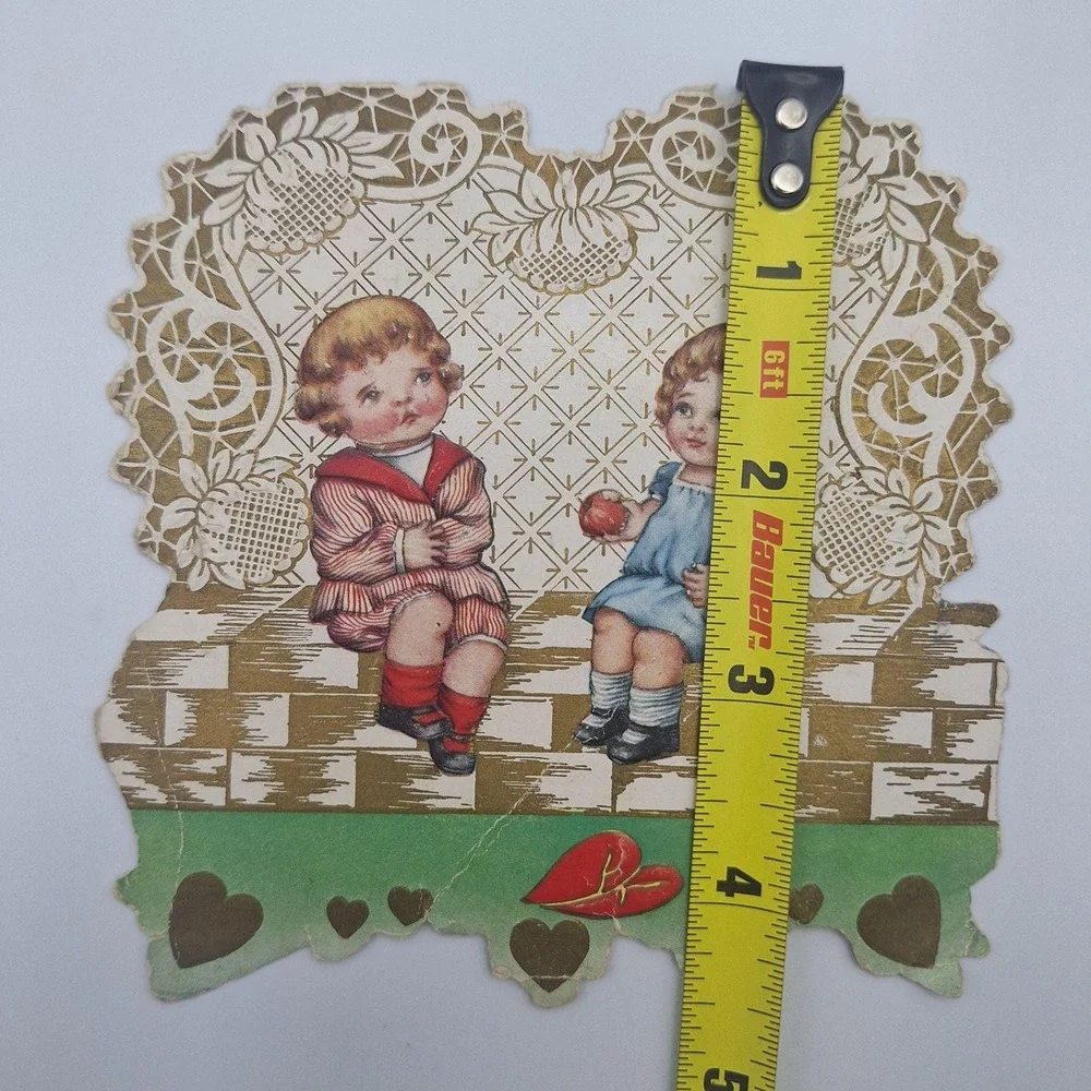 Victorian Die Cut Vintage Valentine Card‎ Children Romantic Heart Doily Art